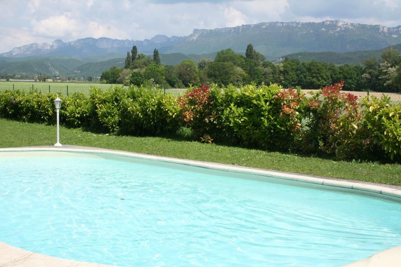 Hotel Le Domaine Des Rouges Queues Chateaudouble  Zewnętrze zdjęcie